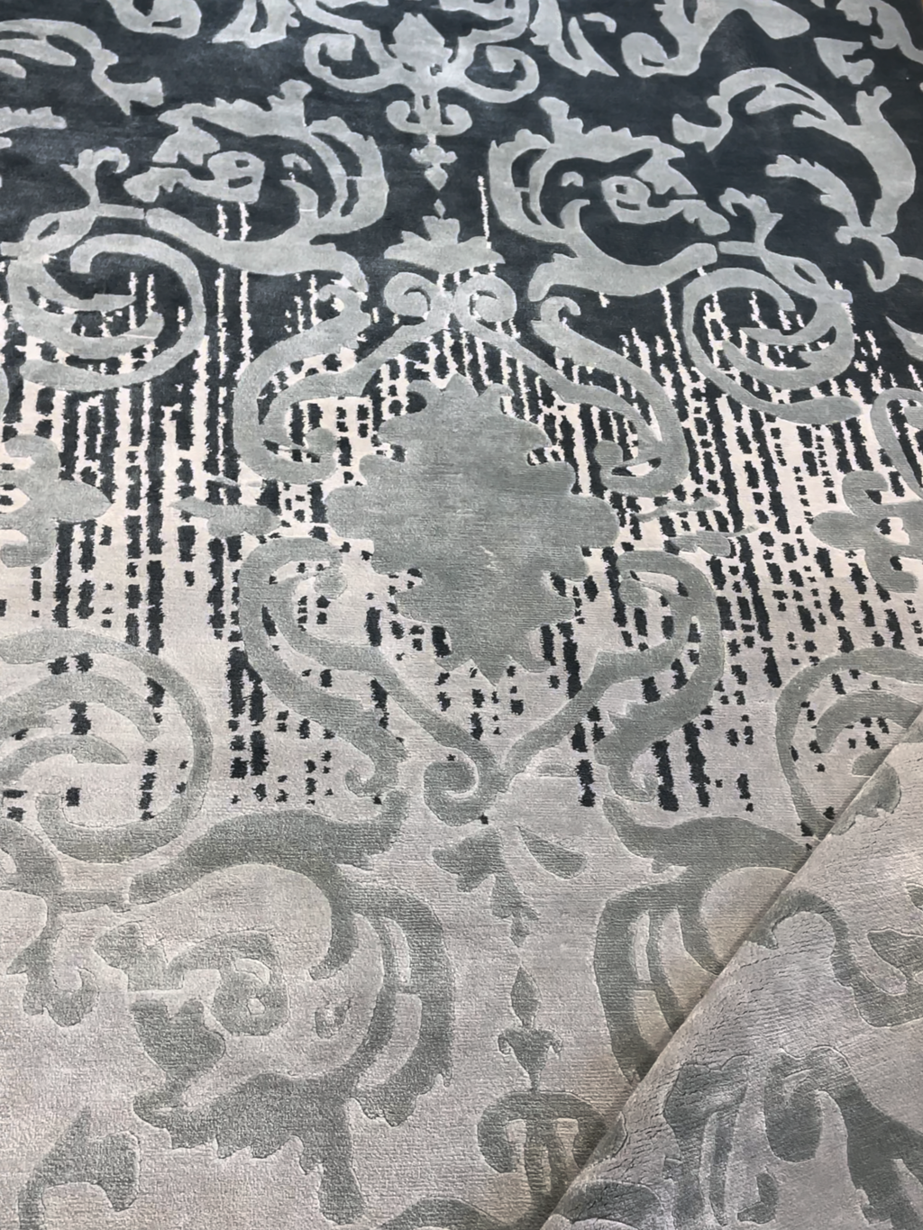 Shadow Vintage Luxury Rug 180 X 270
