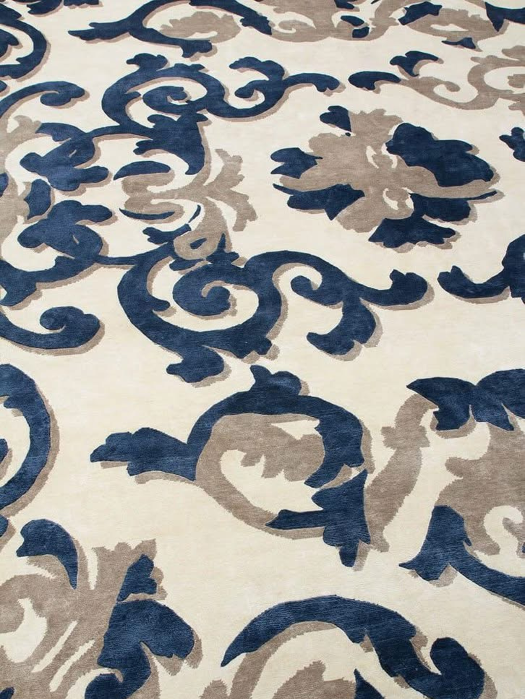 Ghost Deep Blue Luxury Rug 180 X 270
