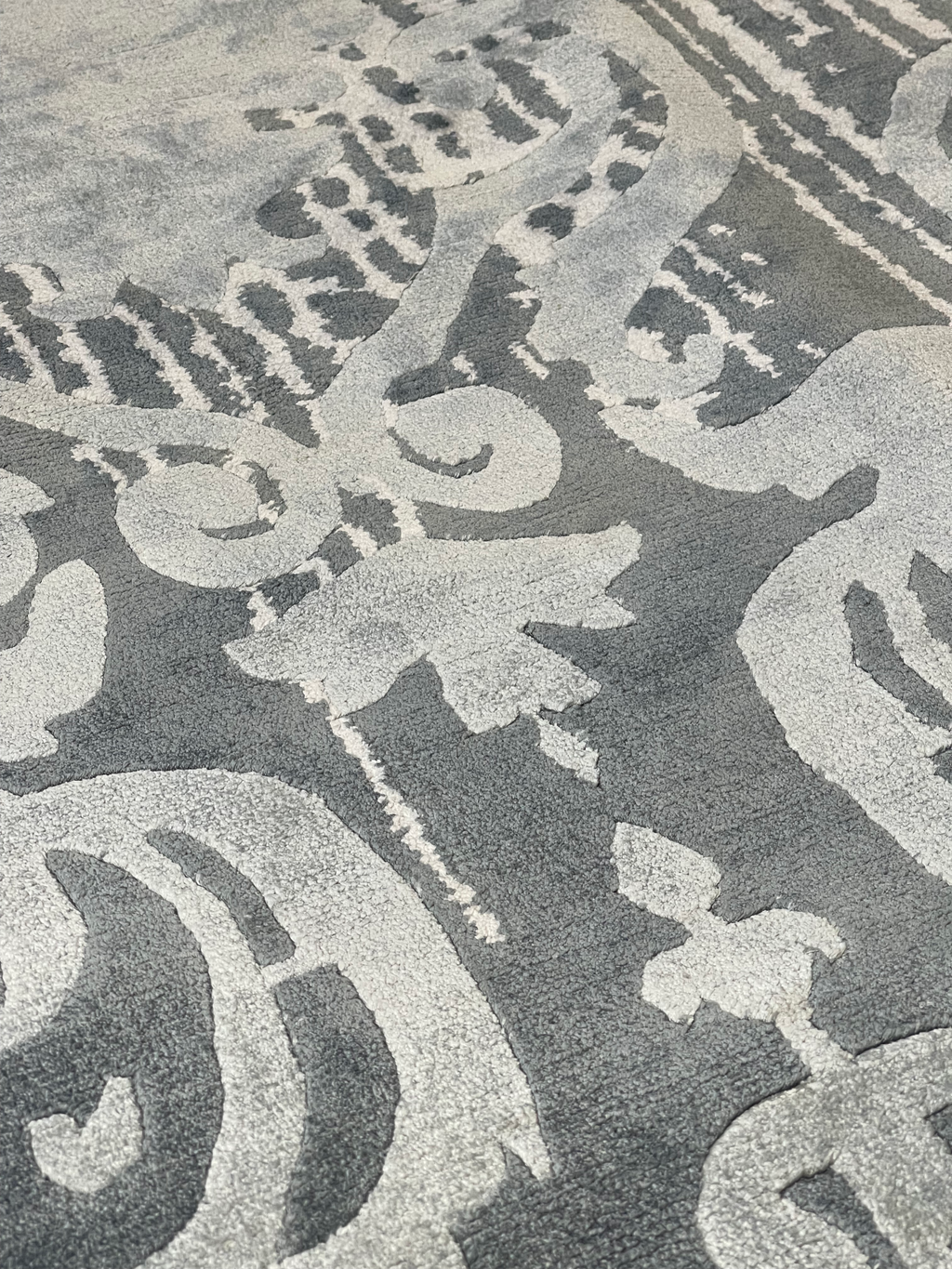 Shadow Vintage Luxury Rug 180 X 270