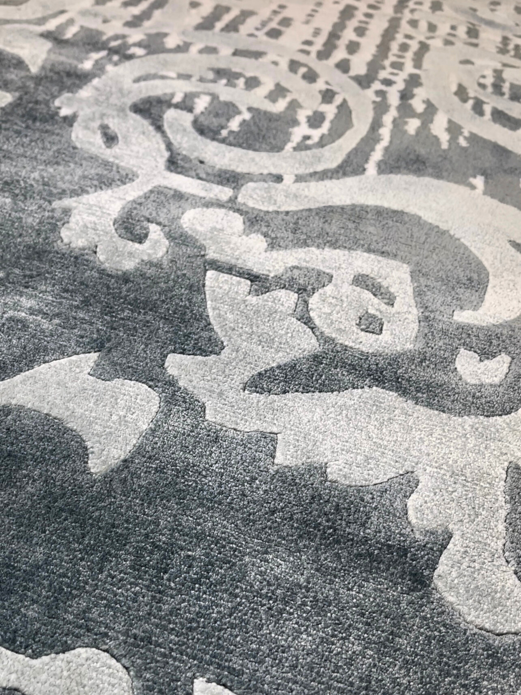 Shadow Vintage Luxury Rug 180 X 270